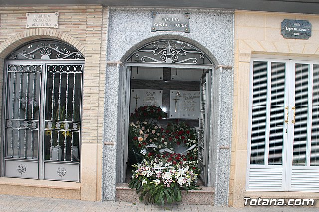 Cementerio. Da previo a la festividad de Todos los Santos 2018 - 321