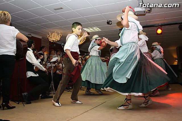 II Cena Huertana. Coros y Danzas 