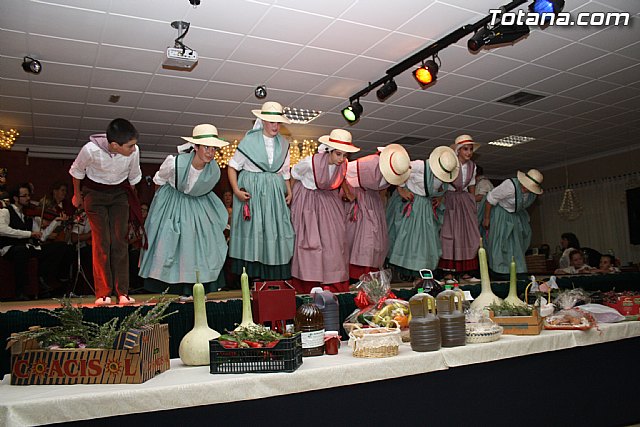 II Cena Huertana. Coros y Danzas 