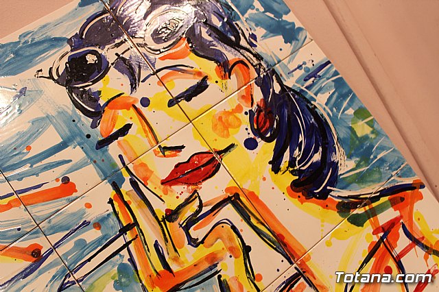 Exposicin de obras de cermica 