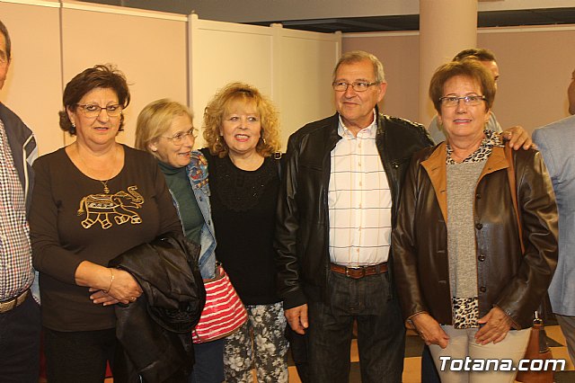 Exposicin de obras de cermica 