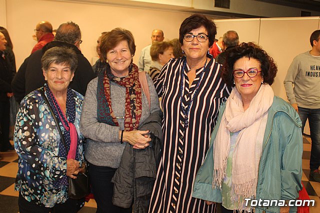 Exposicin de obras de cermica 