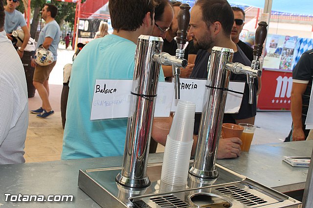 I FERIA DE CERVEZAS INTERNACIONALES - 138