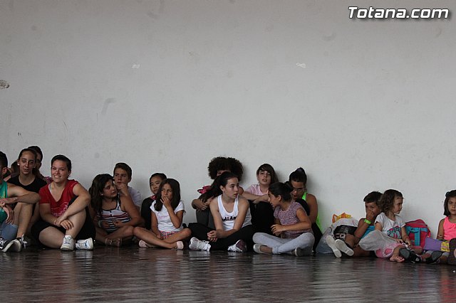 Entrevista 2 FESTIVAL ESCUELA DE DANZA MOVE - Chari Ruiz - 8