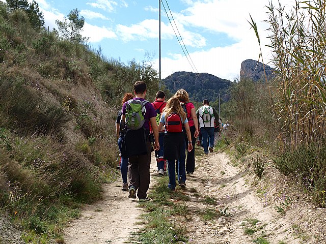 Senderistas de Totana disfrutaron del espectculo de la floracin de los frutales de Cieza - 68