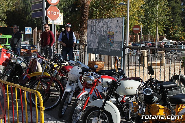 Concentracin de Vehculos Clsicos Totana 2018 - Exhibicin de coches y motos - 98