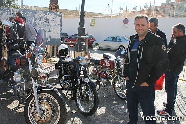 Concentracin de Vehculos Clsicos Totana 2018 - Exhibicin de coches y motos - 100
