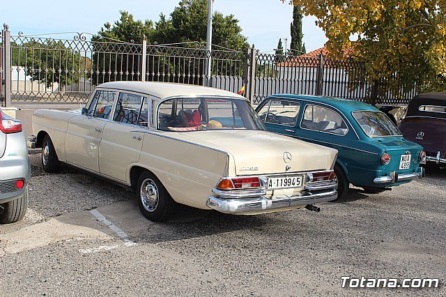 Concentracin de Vehculos Clsicos Totana 2018 - Comida de hermandad - 4