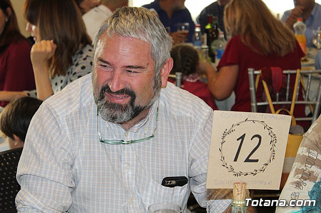 Concentracin de Vehculos Clsicos Totana 2018 - Comida de hermandad - 131