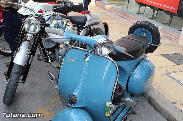 Concentracin de vehculos clsicos Totana 2015 - 13