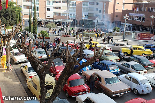 Concentracin de vehculos clsicos Totana 2015 - 155