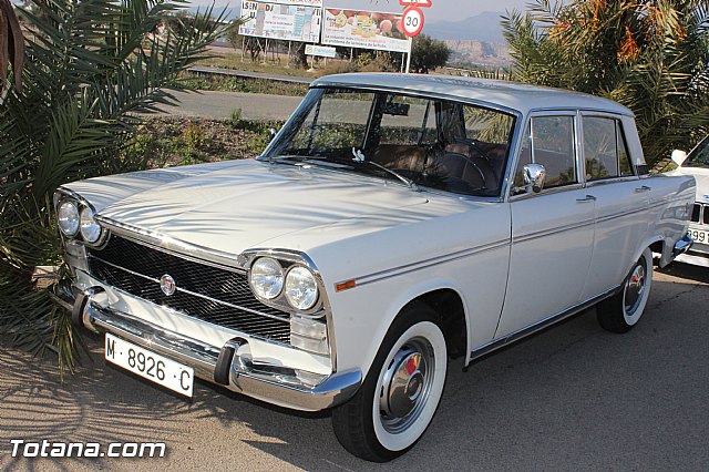 Concentracin de vehculos clsicos Totana 2015 - 302