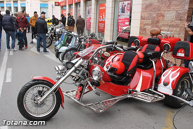 Concentracin de vehculos clsicos Totana 2016 - 8