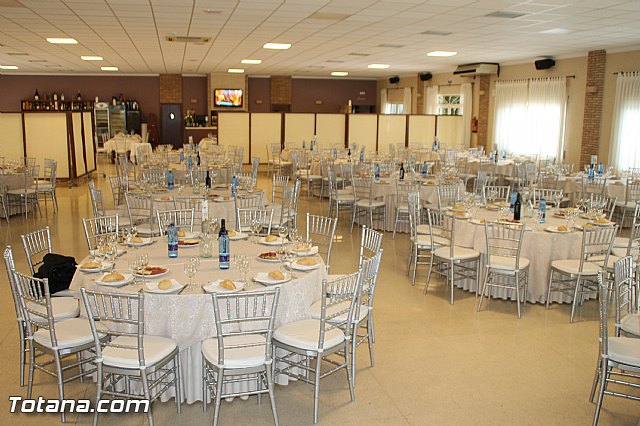 Comida-gala. Concentracin de vehculos clsicos Totana 2016 - 3