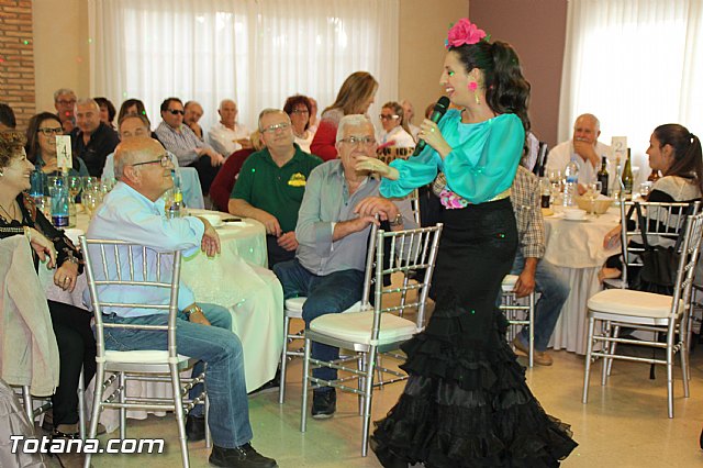 Comida-gala. Concentracin de vehculos clsicos Totana 2016 - 8