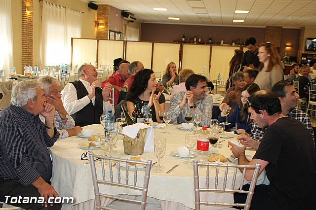 Comida-gala. Concentracin de vehculos clsicos Totana 2016 - 14