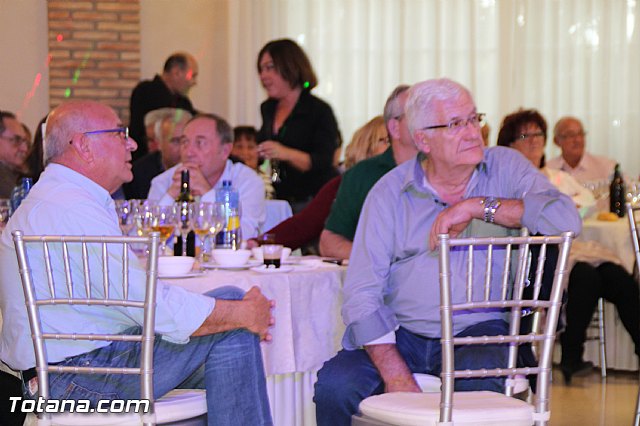 Comida-gala. Concentracin de vehculos clsicos Totana 2016 - 34