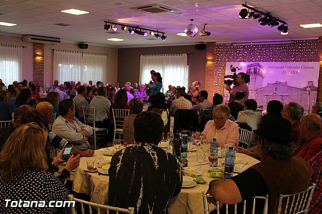 Comida-gala. Concentracin de vehculos clsicos Totana 2016 - 44