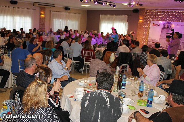 Comida-gala. Concentracin de vehculos clsicos Totana 2016 - 45