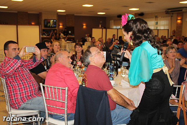 Comida-gala. Concentracin de vehculos clsicos Totana 2016 - 47