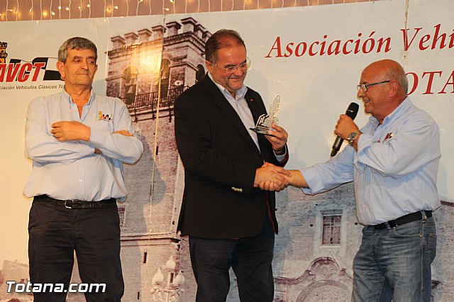 Comida-gala. Concentracin de vehculos clsicos Totana 2016 - 80