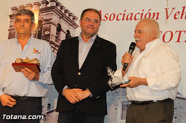 Comida-gala. Concentracin de vehculos clsicos Totana 2016 - 83