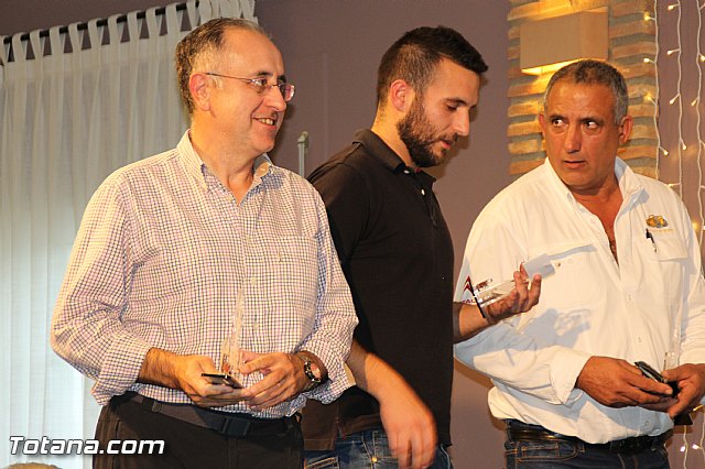 Comida-gala. Concentracin de vehculos clsicos Totana 2016 - 88