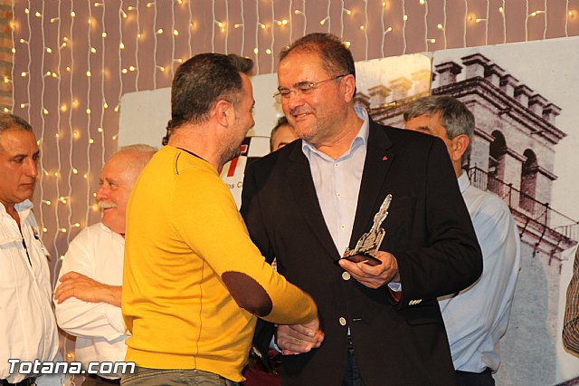 Comida-gala. Concentracin de vehculos clsicos Totana 2016 - 96