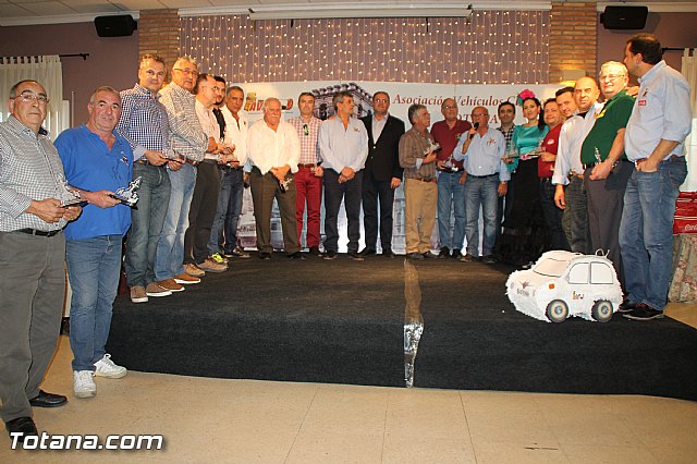 Comida-gala. Concentracin de vehculos clsicos Totana 2016 - 105