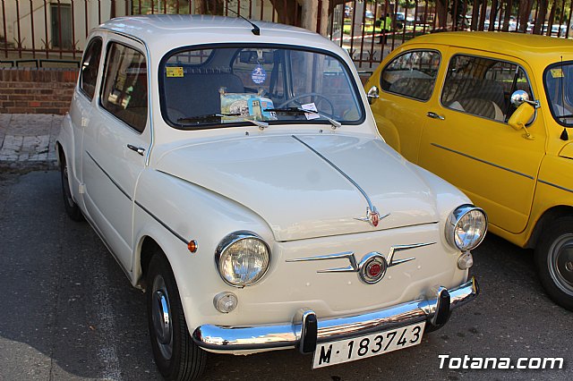 Concentracin de vehculos clsicos - Fiestas de Santa Eulalia 2019 - 59