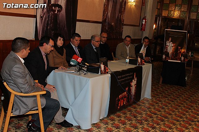 Presentacin libro 175 aniversario Hdad. Santa Mara Cleof - 4