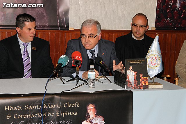 Presentacin libro 175 aniversario Hdad. Santa Mara Cleof - 15