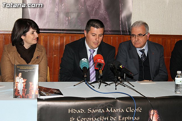 Presentacin libro 175 aniversario Hdad. Santa Mara Cleof - 20