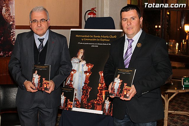 Presentacin libro 175 aniversario Hdad. Santa Mara Cleof - 24