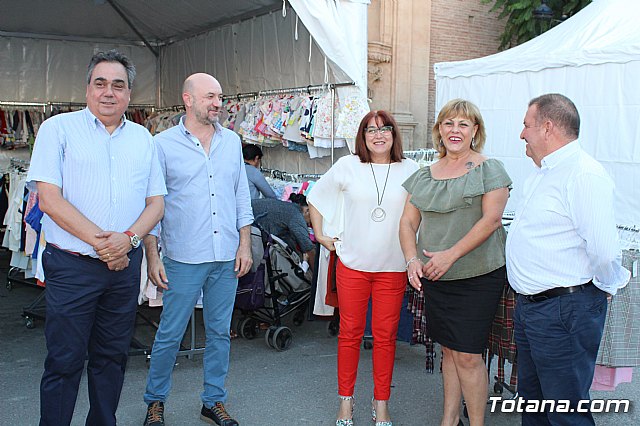 Inauguracin I Feria del Comercio Solidario - 84