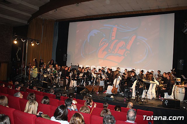 Concierto A ROCK A BANDA -  Agrupacin Musical de Totana y Carivete FM - 12