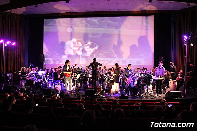 Concierto A ROCK A BANDA -  Agrupacin Musical de Totana y Carivete FM - 50
