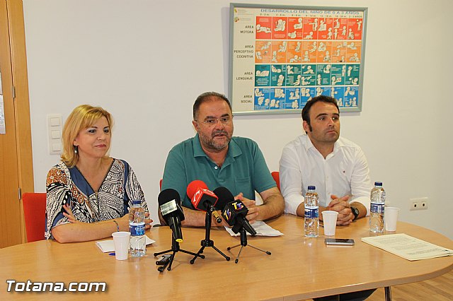 La consejera de Familia e Igualdad de Oportunidades visita Totana - 11