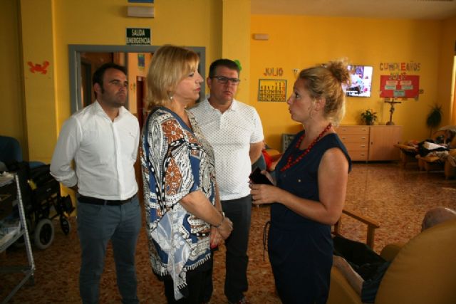 La consejera de Familia e Igualdad de Oportunidades visita Totana - 47