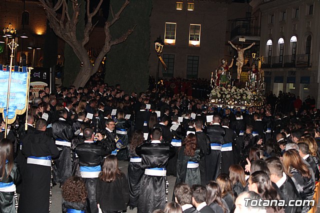Traslado de los tronos a sus sedes (Calle Puente) . Viernes Santo 2018 - 6
