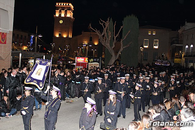 Traslado de los tronos a sus sedes (Calle Puente) . Viernes Santo 2018 - 19