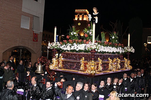 Traslado de los tronos a sus sedes (Calle Puente) . Viernes Santo 2018 - 21