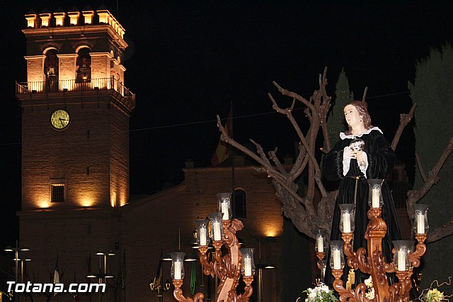 Traslado de los tronos a sus sedes (Calle Puente) . Viernes Santo 2018 - 29