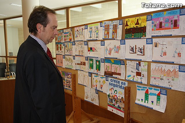 Premios del certamen de dibujo 