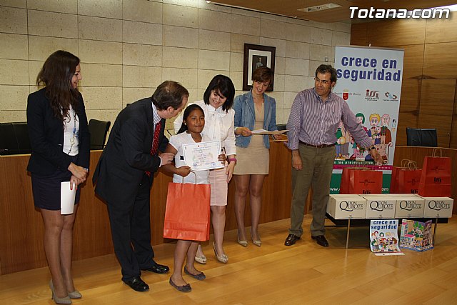 Premios del certamen de dibujo 