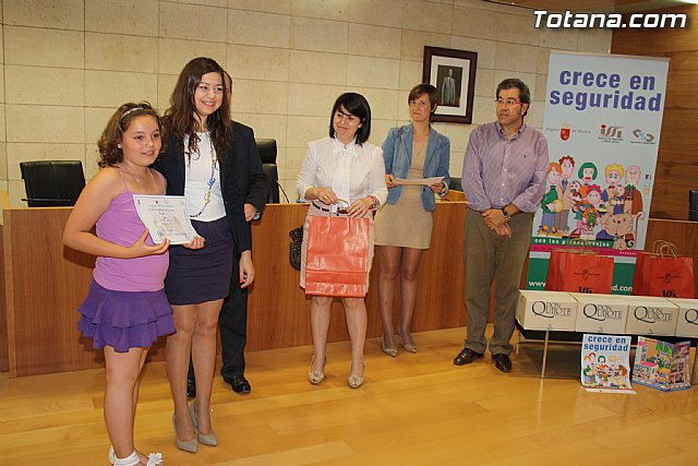 Premios del certamen de dibujo 