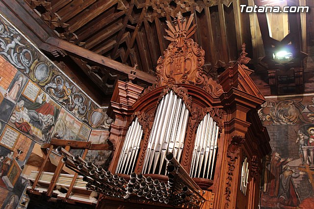 Presentacin Cuadernos de La Santa 2014 - 32