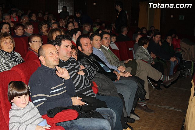 III Certamen de Cuadrillas de Navidad a beneficio de 