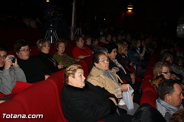 III Certamen de Cuadrillas de Navidad a beneficio de 