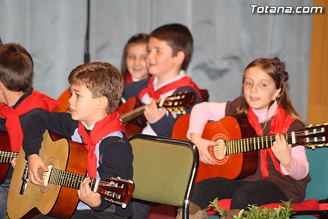 III Certamen de Cuadrillas de Navidad a beneficio de 
